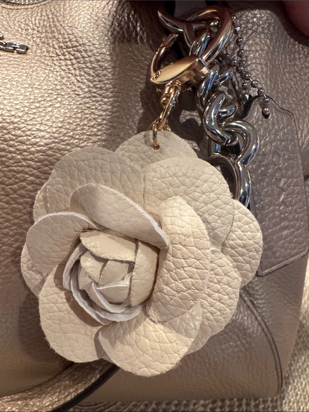 Coach metallic champagne Pebbled LeatherShoulder Bag & Cream Flower Charm - Picture 8 of 8